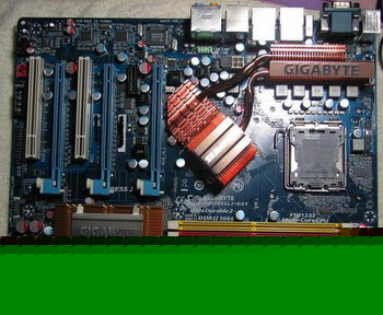 Gigabyte GA-780SLi-DS5